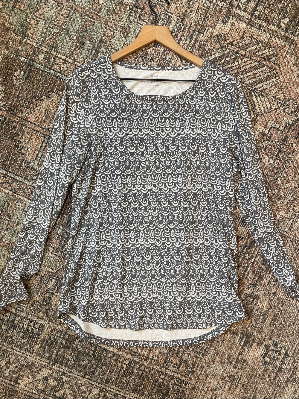 Title Nine Large Gray Print Open Back Activewear Top Athleisure